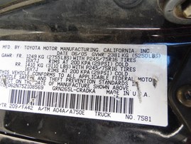 2005 TOYOTA TACOMA PRERUNNER SR5 BLACK XTRA CAB 4.0L AT 2WD Z17952